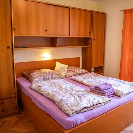 לופאר Guesthouse Marija מראה חיצוני תמונה