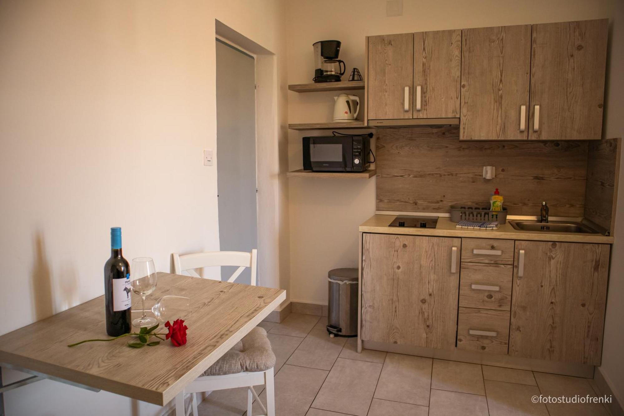 לופאר Guesthouse Marija מראה חיצוני תמונה