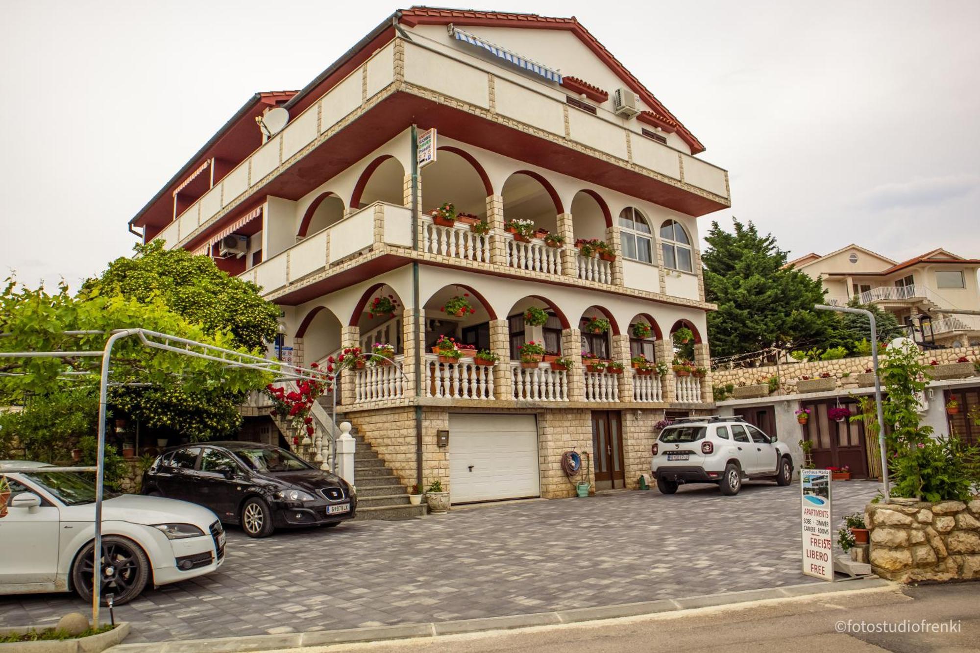 לופאר Guesthouse Marija מראה חיצוני תמונה