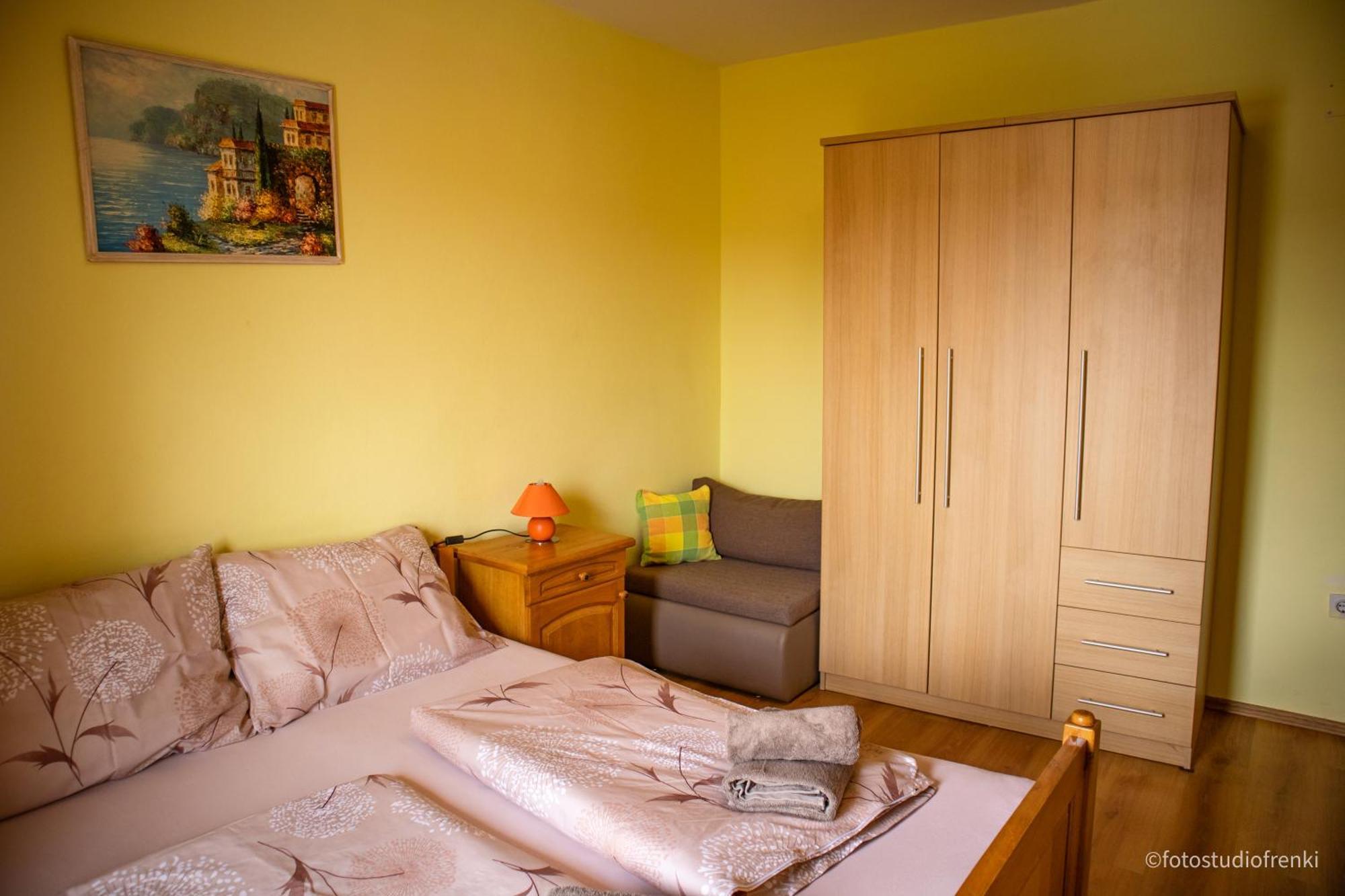 לופאר Guesthouse Marija מראה חיצוני תמונה