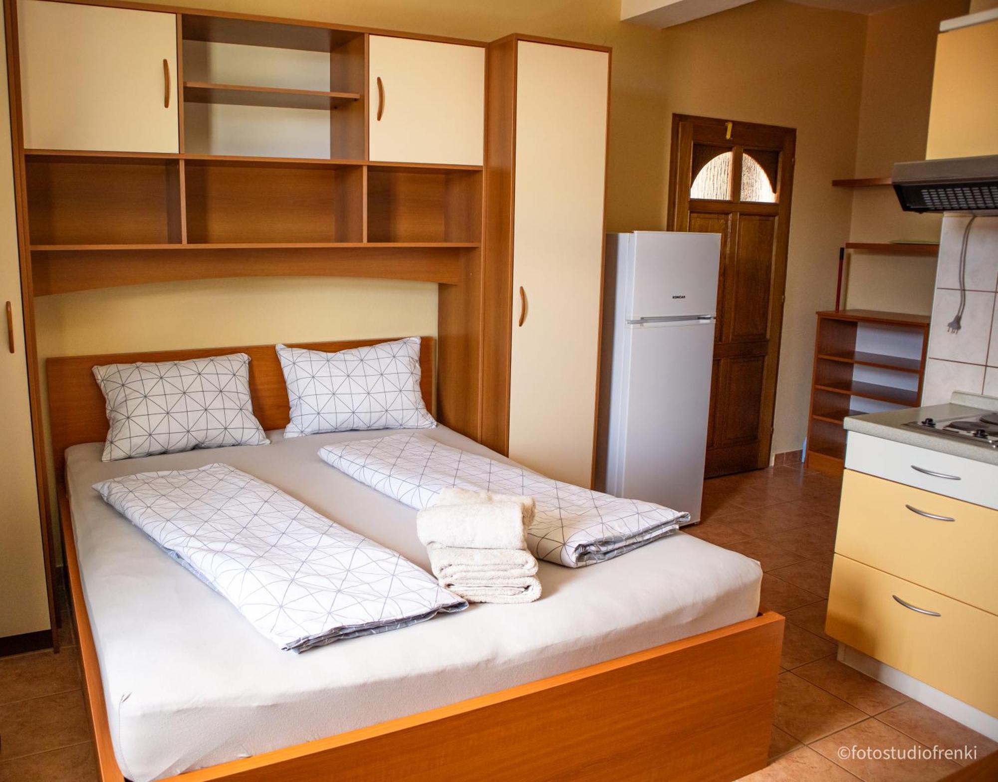 לופאר Guesthouse Marija מראה חיצוני תמונה