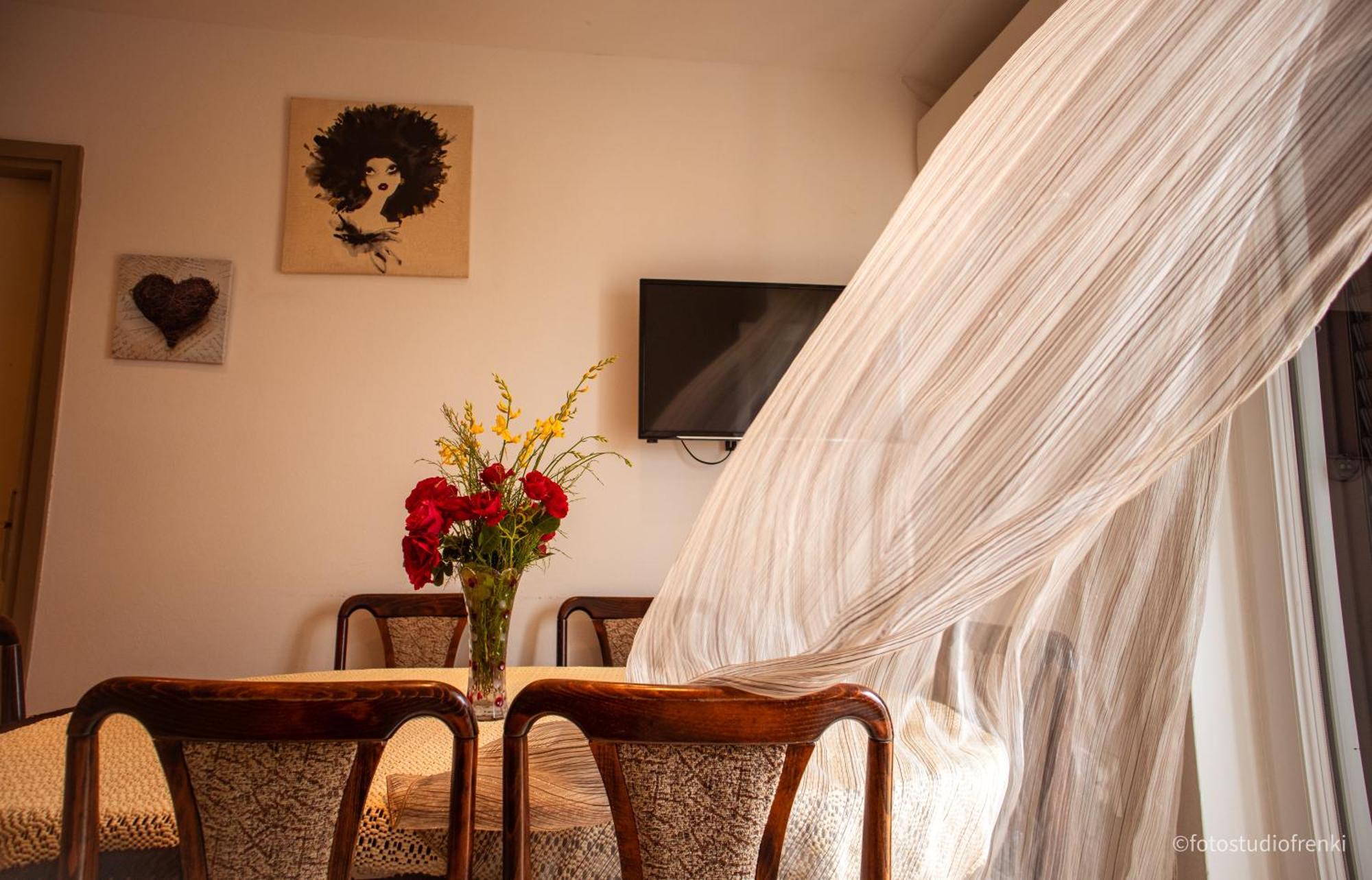 לופאר Guesthouse Marija מראה חיצוני תמונה