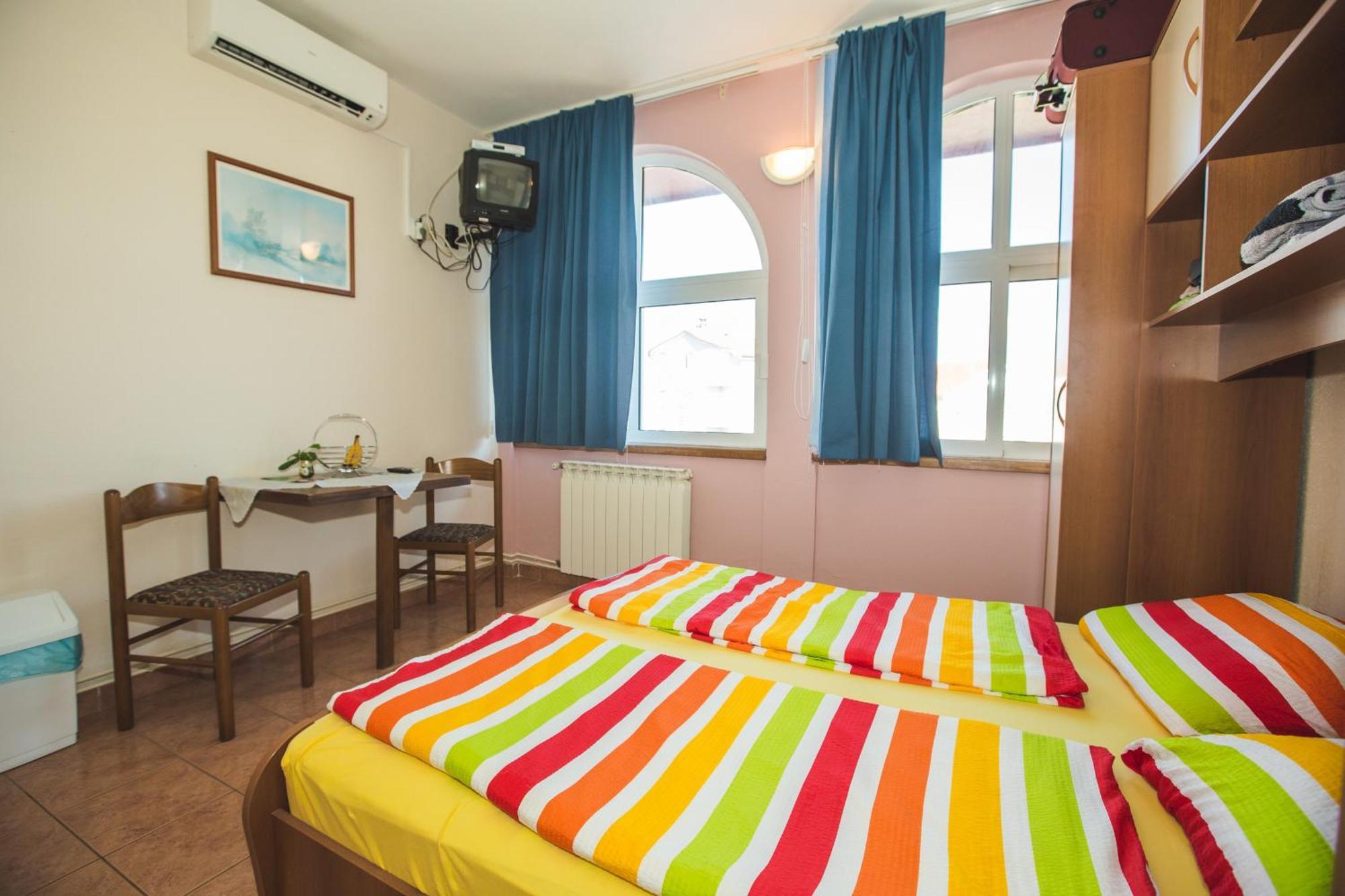 לופאר Guesthouse Marija מראה חיצוני תמונה